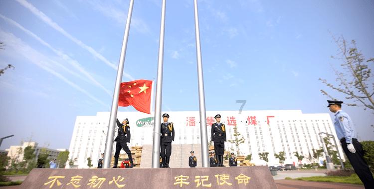 救援聪明的小女生